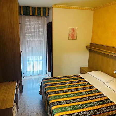 Kennedy بيبيوني