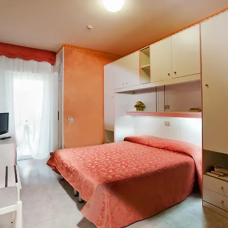 Kennedy Отель Бибионе