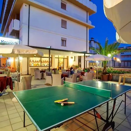 Отель Kennedy Бибионе