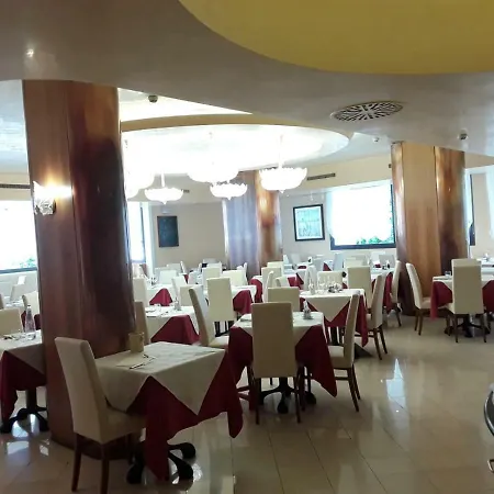 Kennedy Бибионе