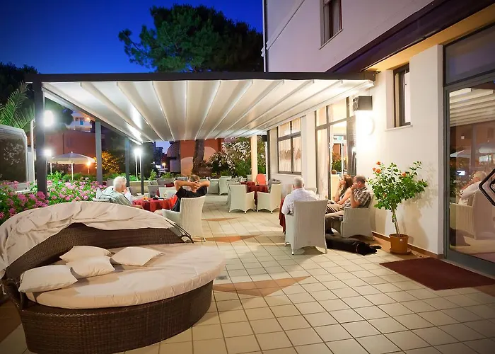 Kennedy 3* بيبيوني